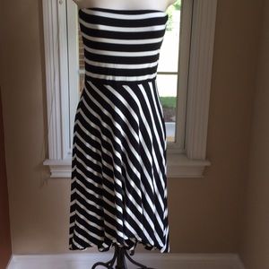 EUC Loft strapless high low striped dress